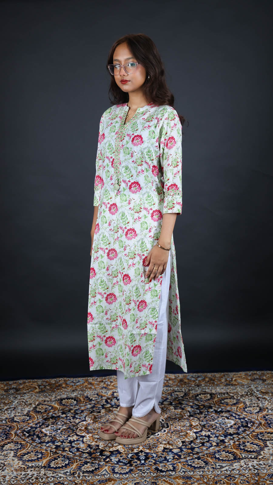 Pushpanjali Kurti