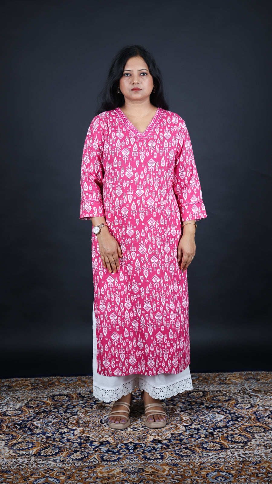 Fuchsia Phool Kurti