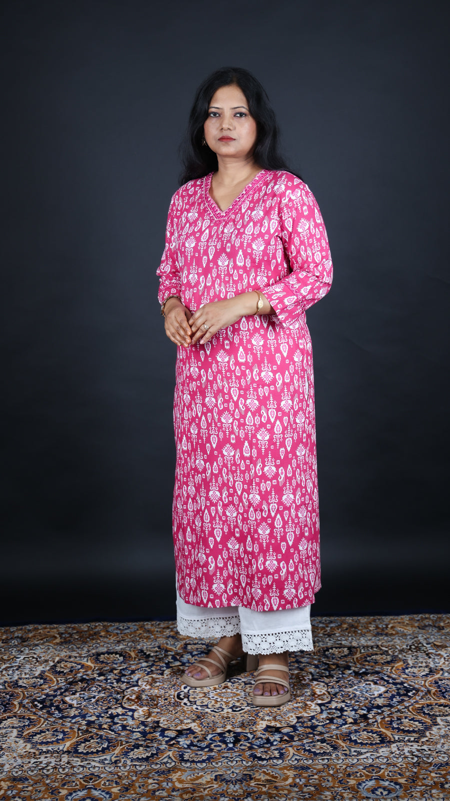 Fuchsia Phool Kurti