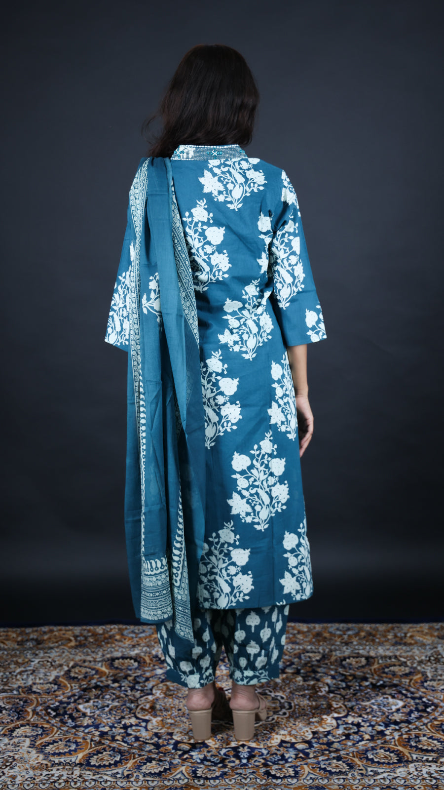 Aakash Ganga 3-Piece Kurti Set