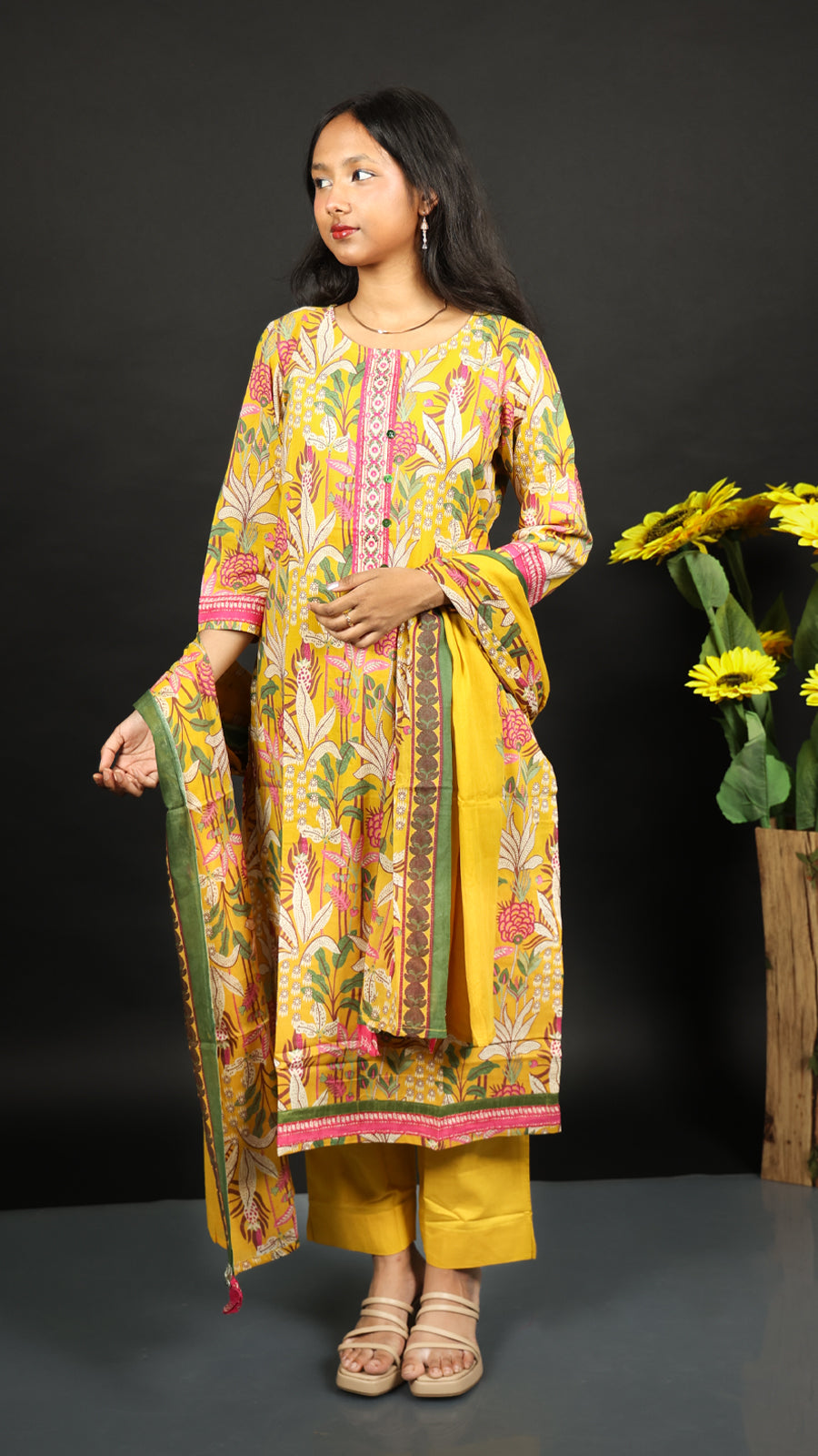 Swarna 3-Piece Kurti Set