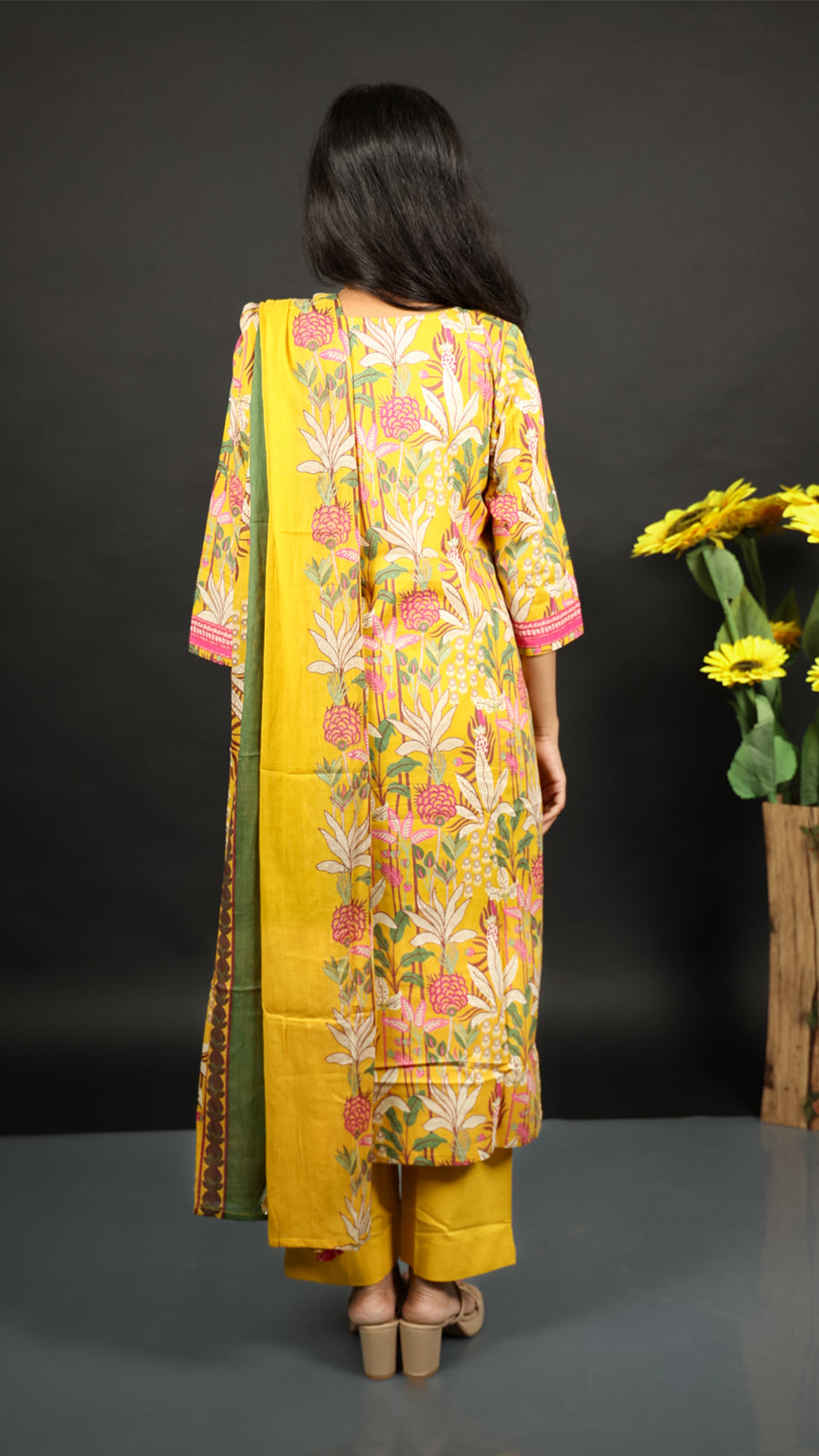 Swarna 3-Piece Kurti Set