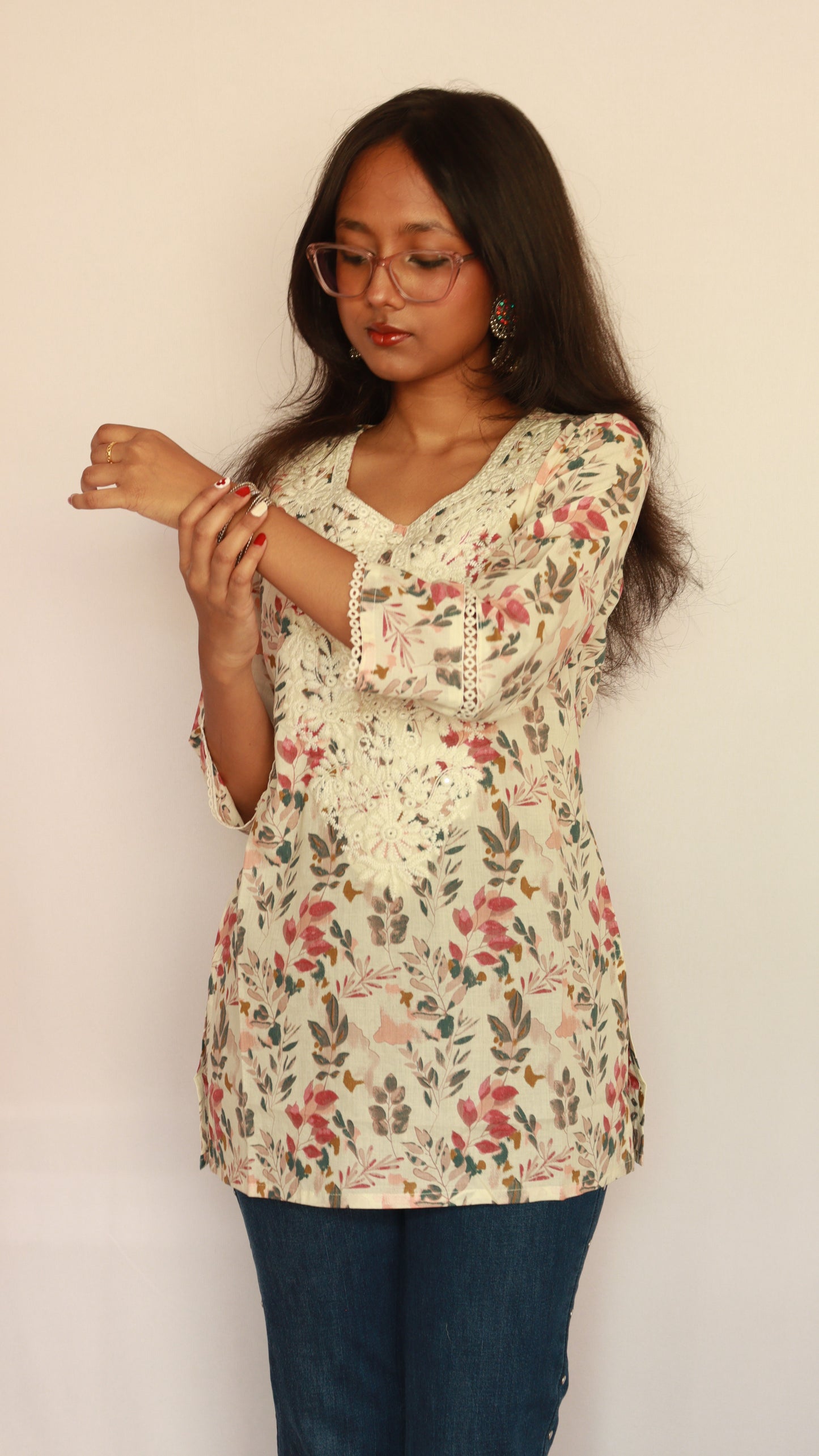 Sundari Short Kurti