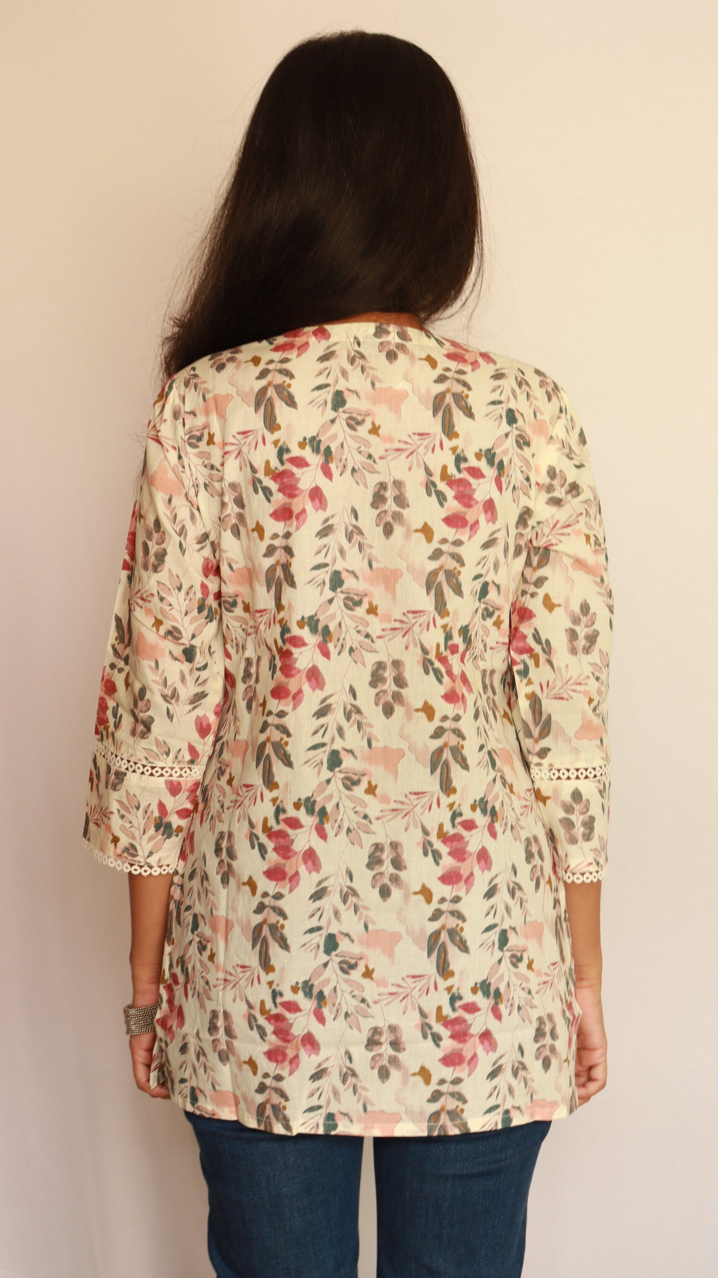 Sundari Short Kurti