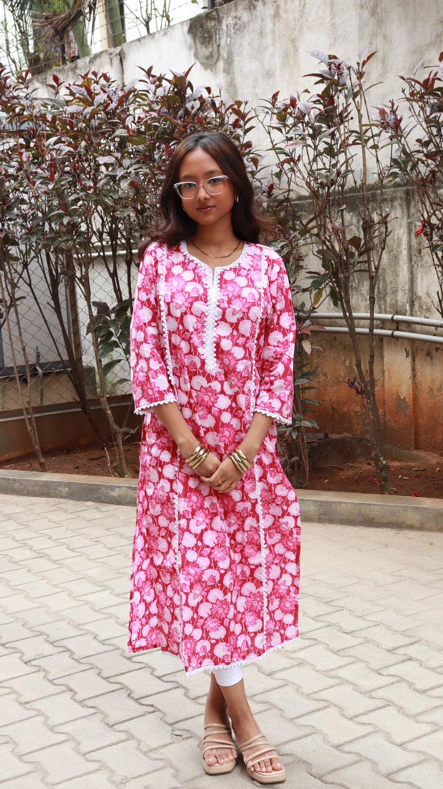 Tiya Kurti