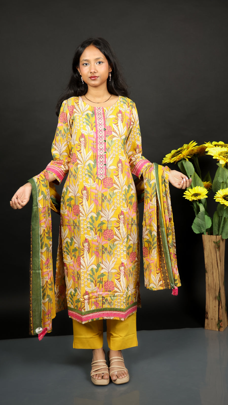Swarna 3-Piece Kurti Set