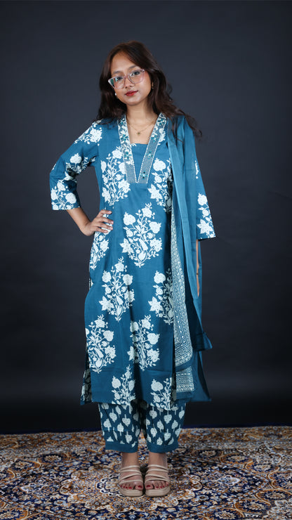 Aakash Ganga 3-Piece Kurti Set