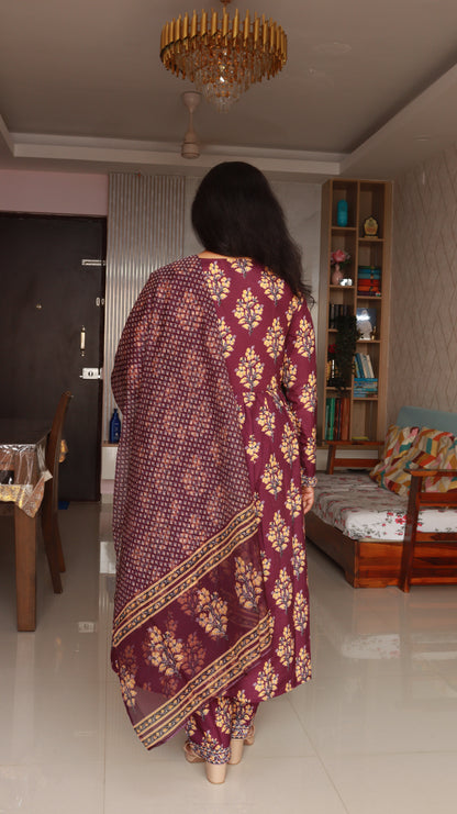 Mehfil 3-Piece Kurti Set