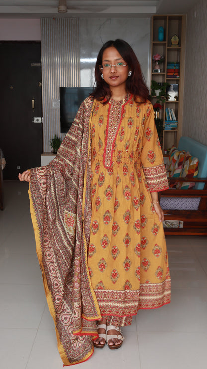 Suma 3-Piece Kurti set