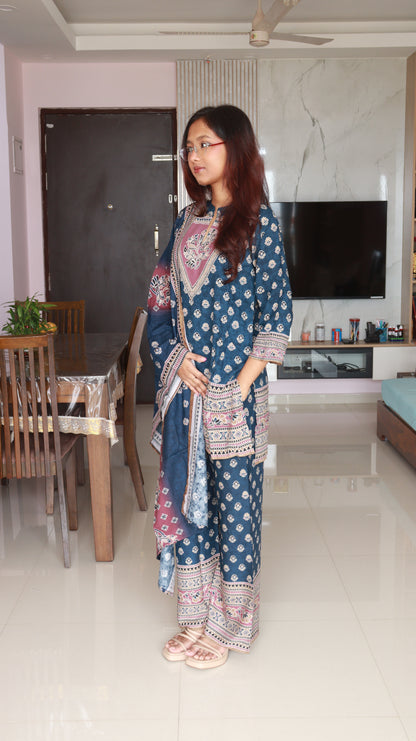 Avni 3-Piece Kurti Set