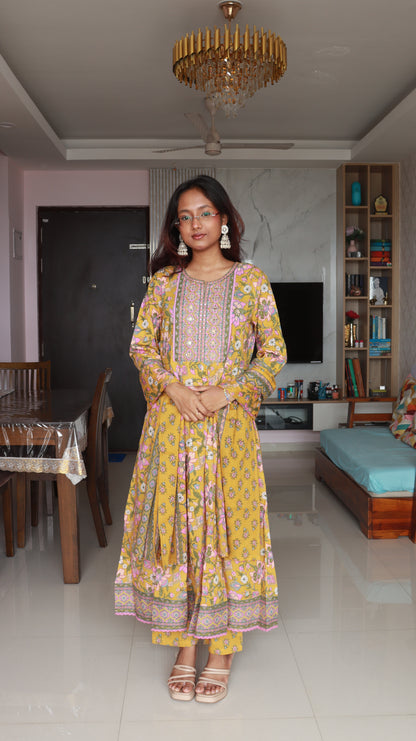Saanvi Anarkali Kurta set